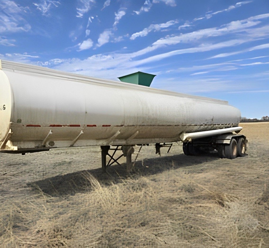 tanker-trailer tanker-trailer