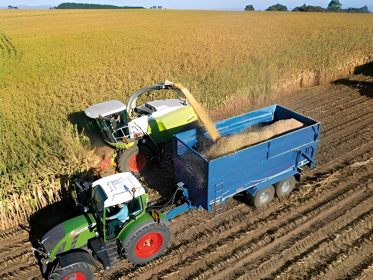 farm-trailer-agricultural-contractor