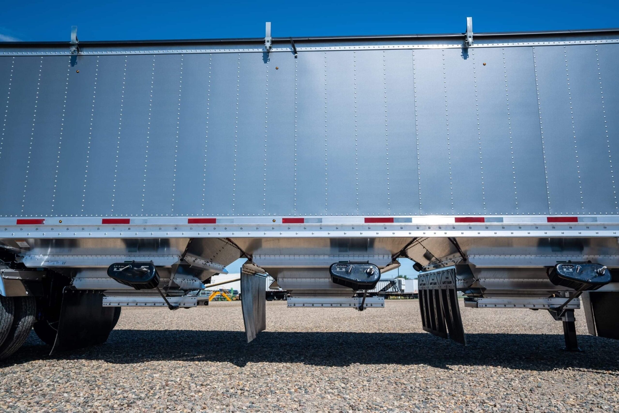 hopper bottom trailer application scenarios