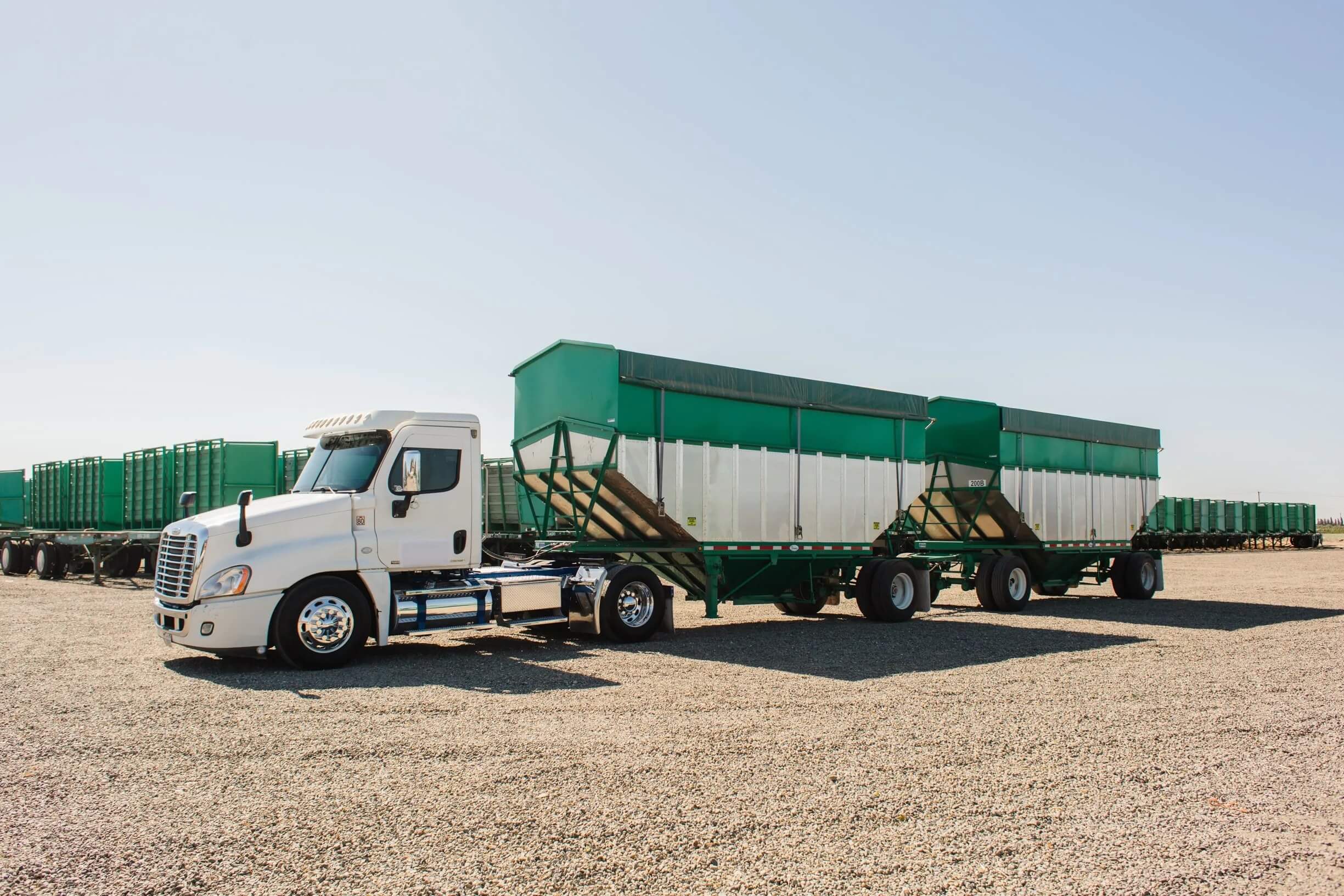 hopper bottom trailer application scenarios